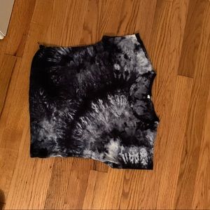 Tie die shirt, very small.